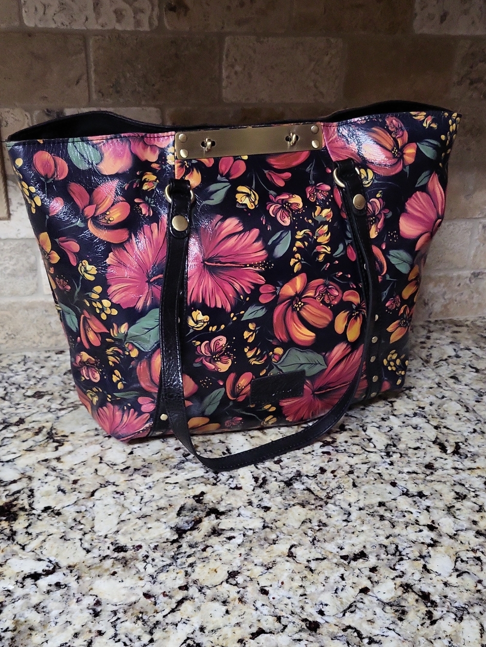 Patricia Nash Benvenuto Tote Tropical Escape - Picture 2 of 12